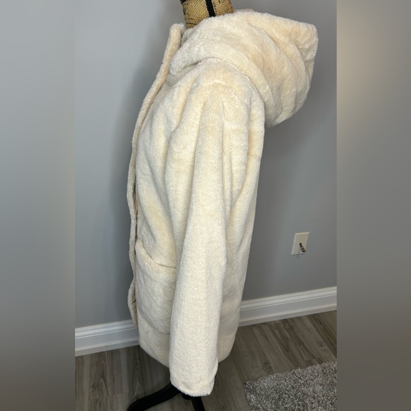 NWOT Kensie Faux Fur Coat, Size Small - Picture 6 of 8